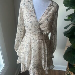 Elegant Long Sleeve Floral Dress in Cream